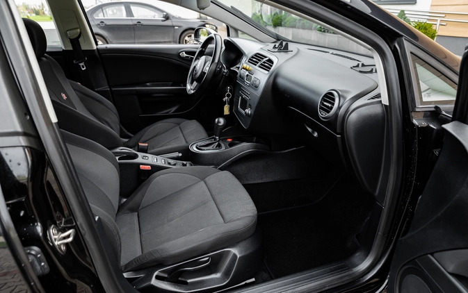 Seat Leon cena 21900 przebieg: 253000, rok produkcji 2007 z Radom małe 667